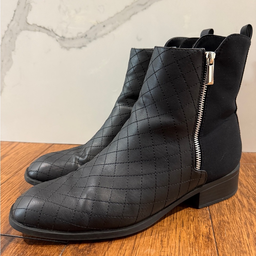 JustFab Camille flat ankle boot